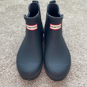 LIKE NEW Hunter Original Chelsea Rain Boots Ankle, Navy, Size 6 (37)